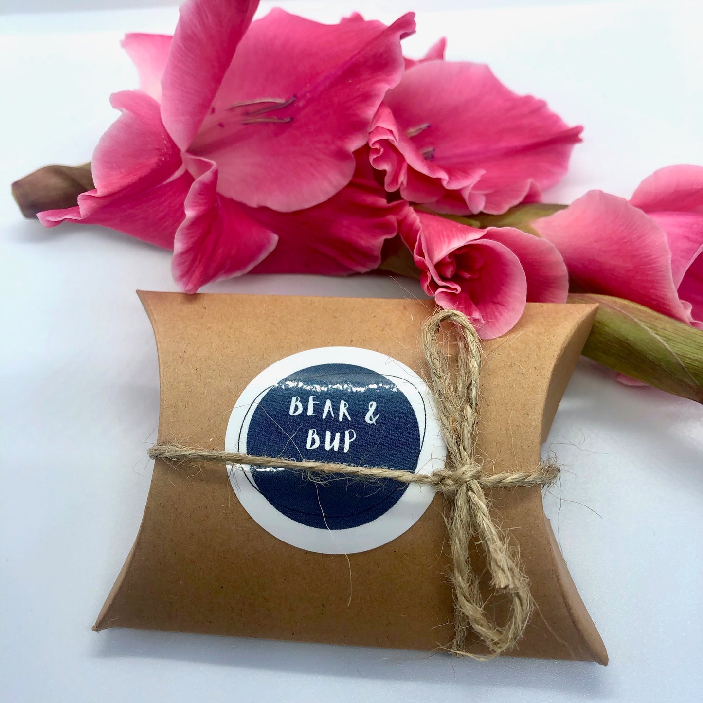 'Love you to the beach & back' keyring